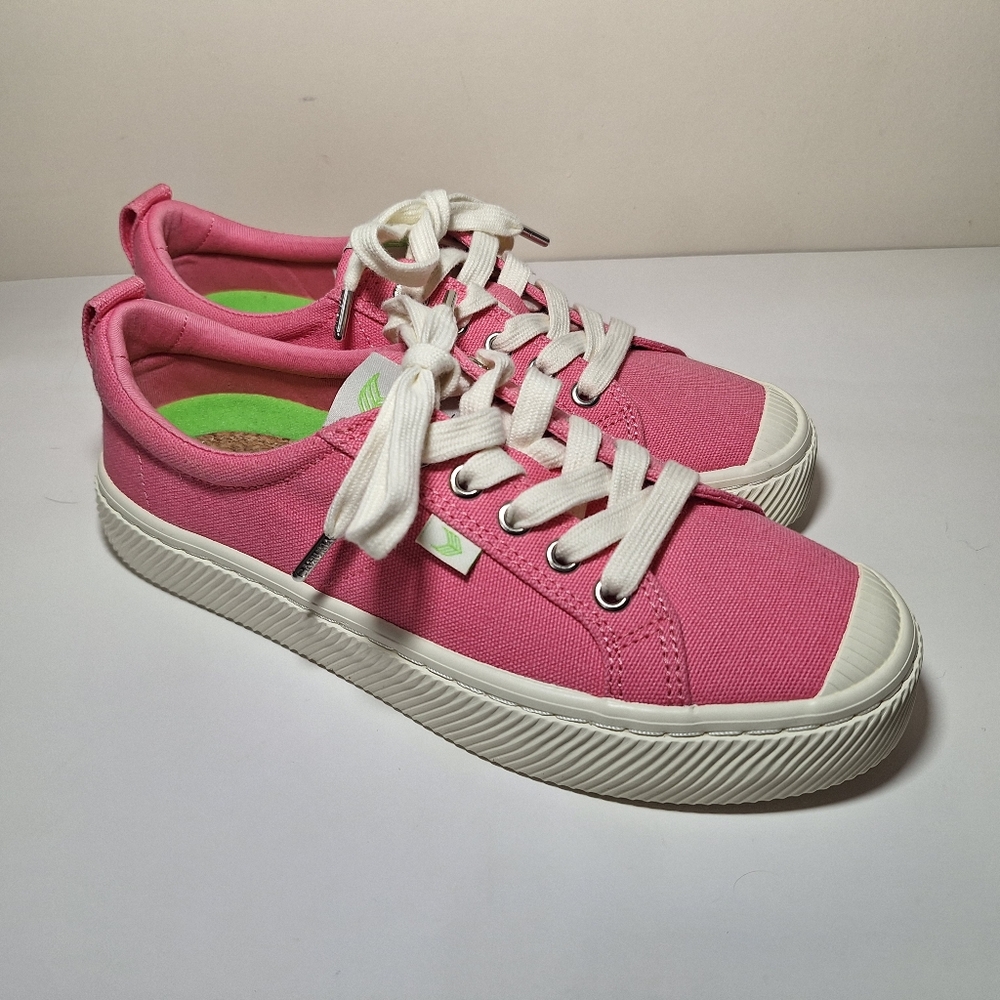 NWOT Cariuma OCA Low Rose Pink Canvas Sneakers Women's 7